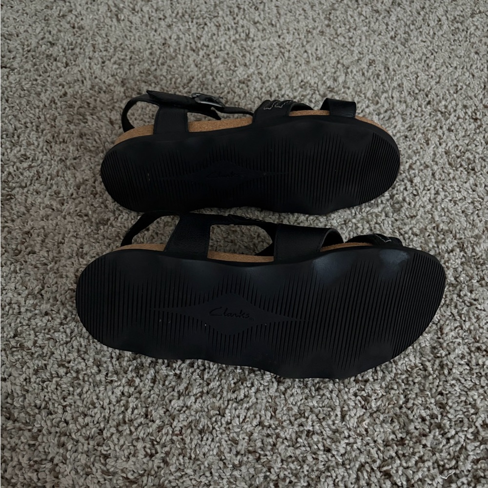 Clarks Women’s Black Strappy Comfort Sandals with Buckle - Picture 4 of 5